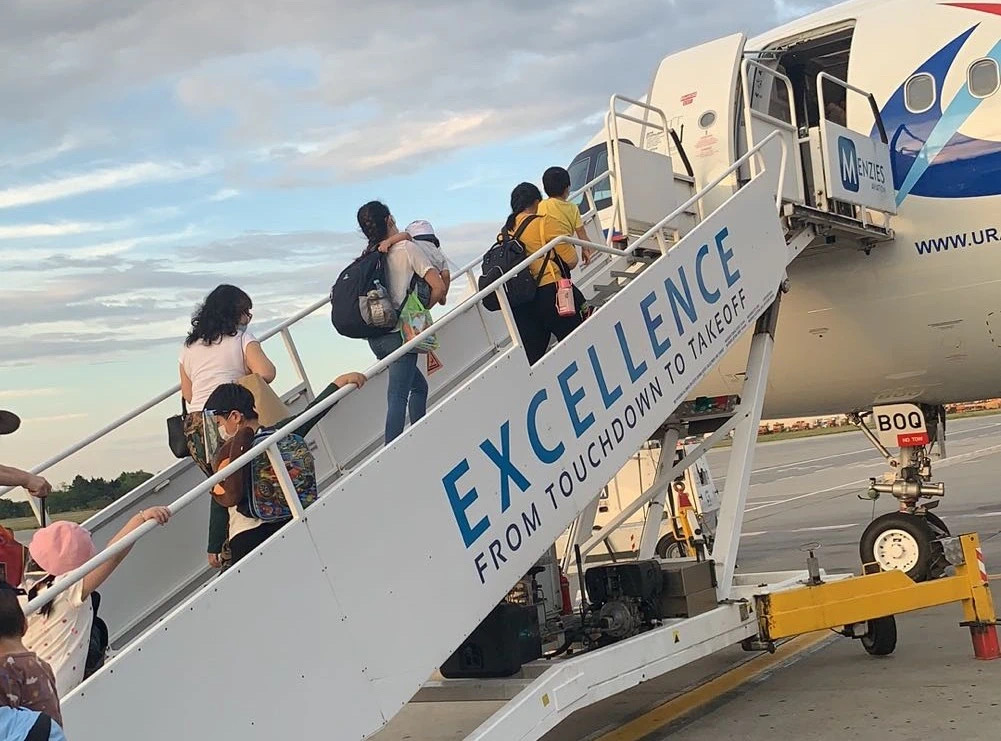 罗马尼亚浙江瑞安商会协助旅罗侨胞包机回国，所有乘客核酸检测结果均为阴性